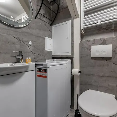 Niebiesko-bialy Apartament Познань
